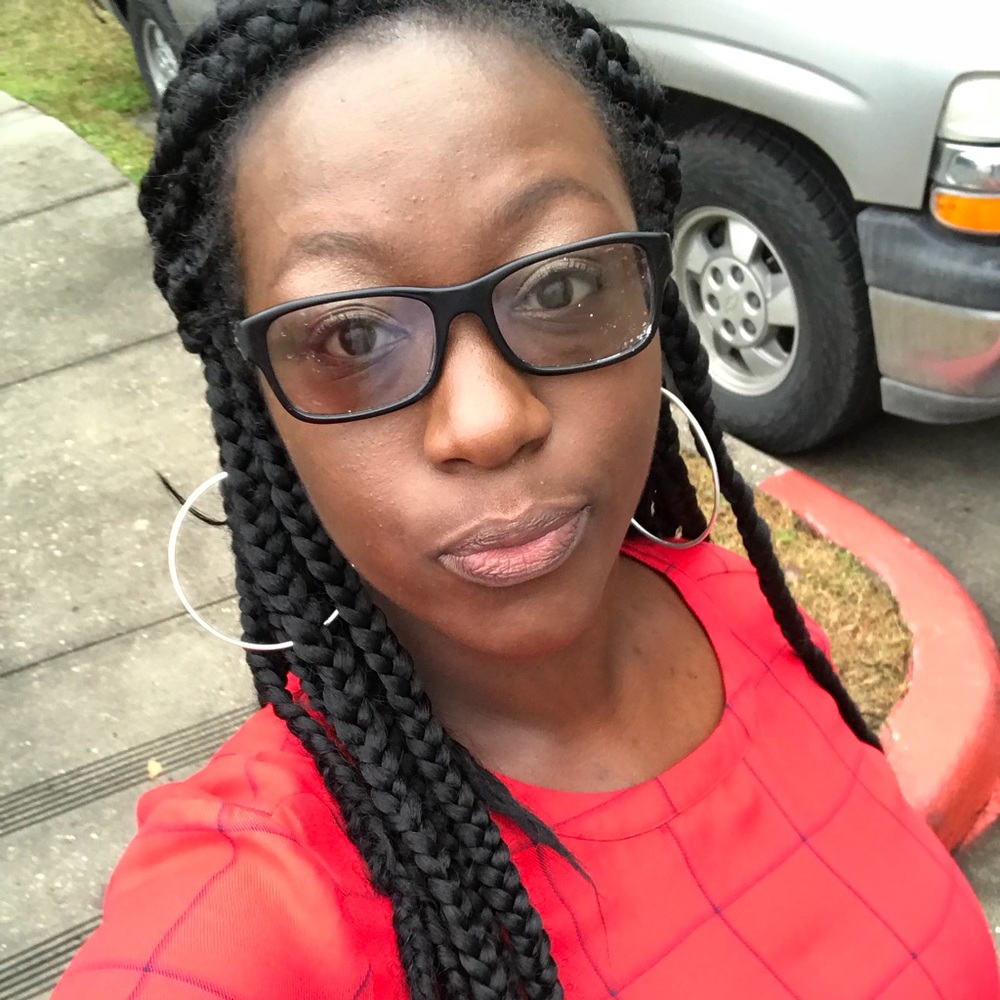 Meet your Posher, Emmily